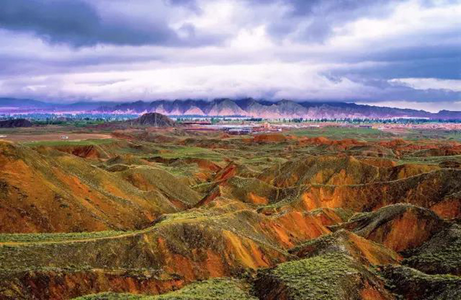 甘肃，探寻历史长河中的地理瑰宝