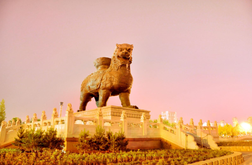 沧州风情,舞台上的服饰演绎